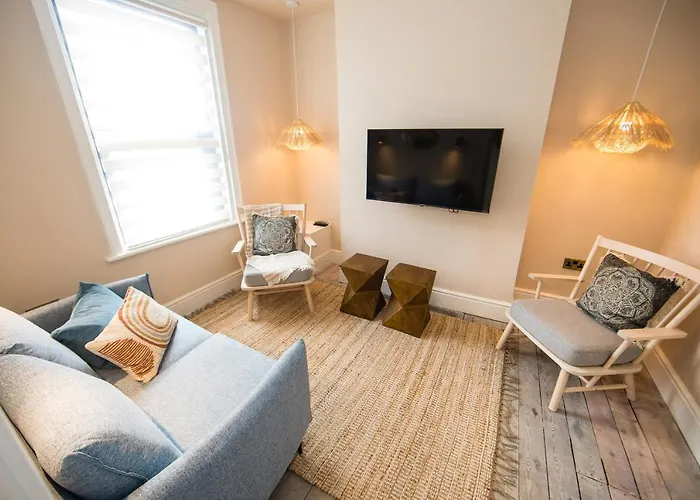 Casa Formentera Scarborough